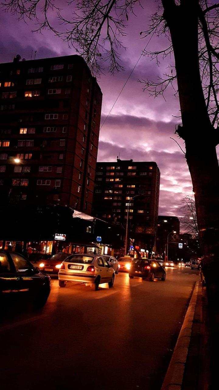 Bus Station Hostel Приштина Экстерьер фото